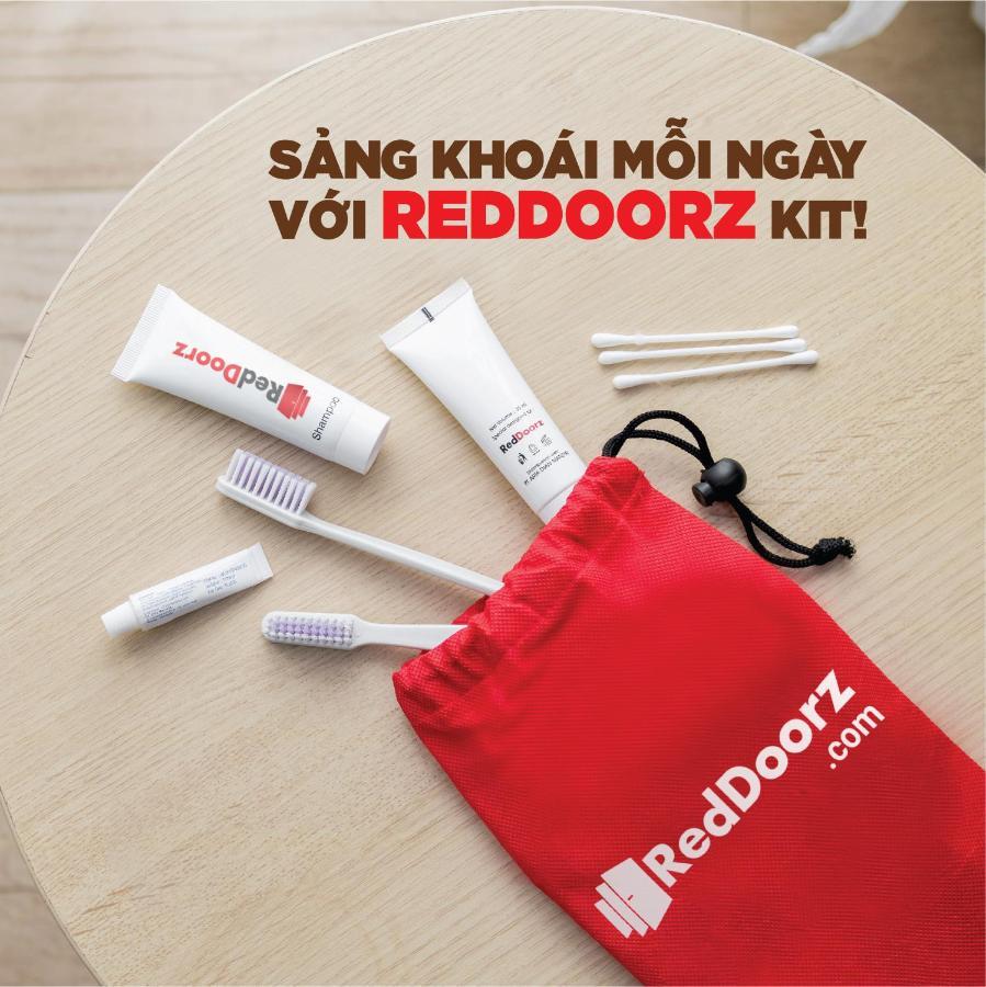 Reddoorz Near Tan Huong Market 2 Ho Chi Minh City Exterior photo
