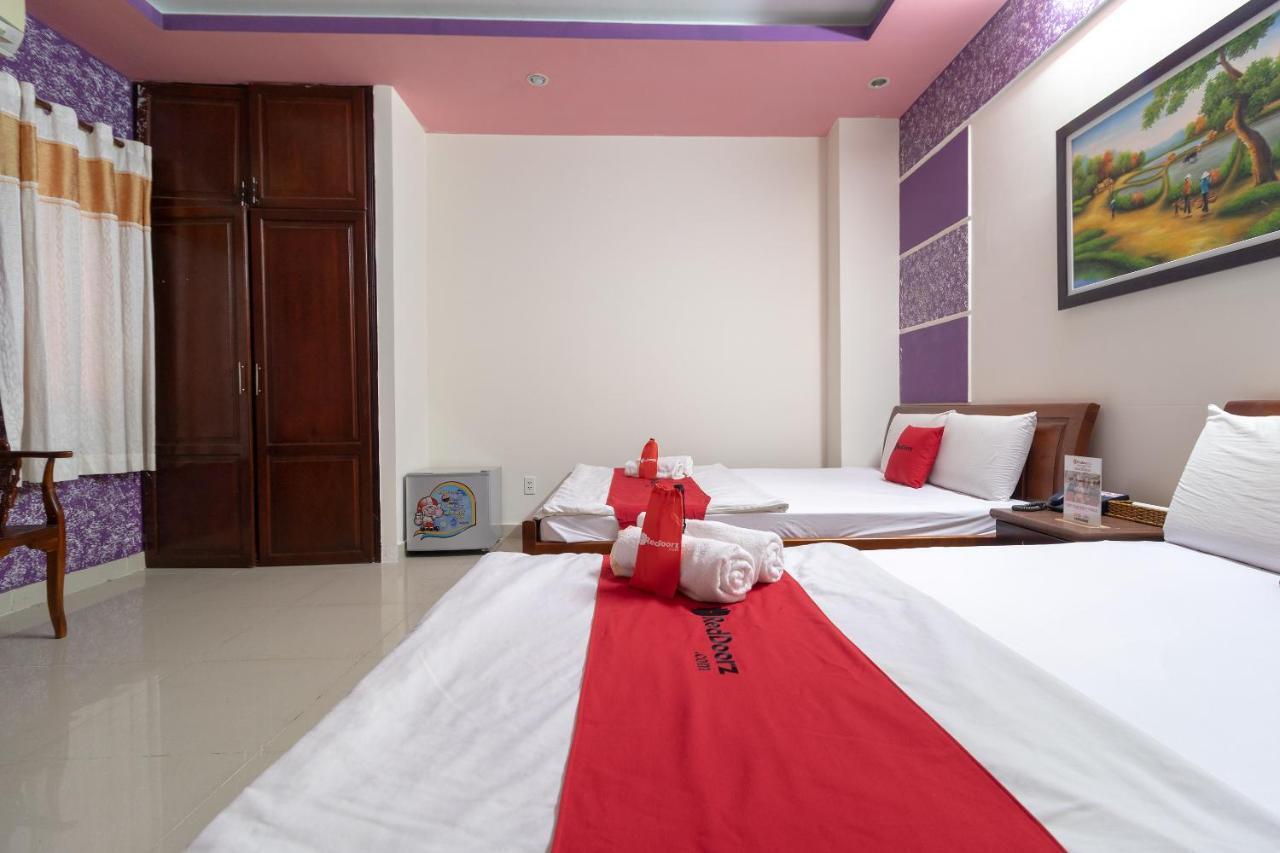 Reddoorz Near Tan Huong Market 2 Ho Chi Minh City Exterior photo