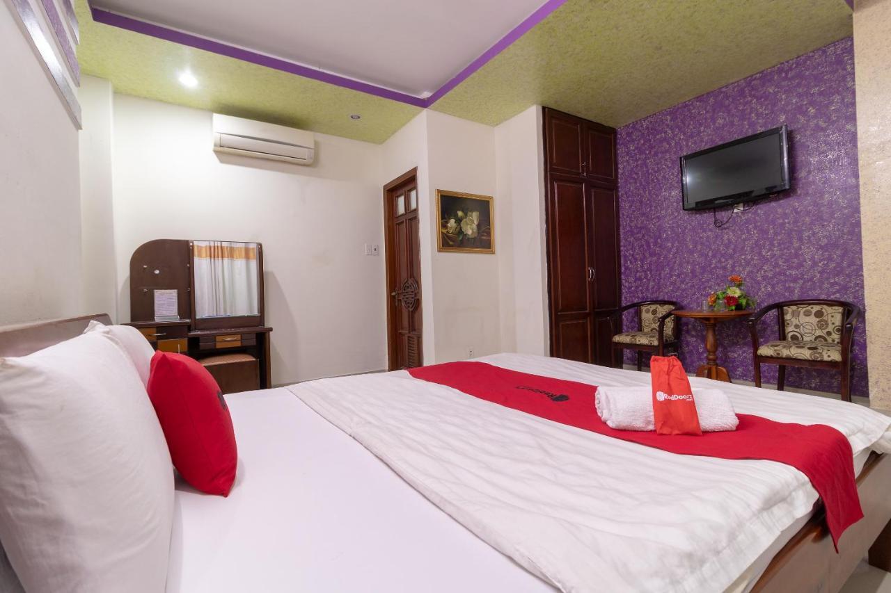 Reddoorz Near Tan Huong Market 2 Ho Chi Minh City Exterior photo